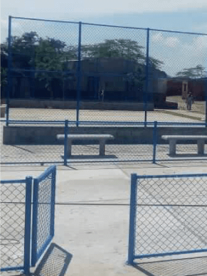 Porton malla eslabonada parque